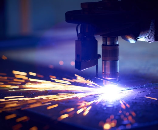 Plasma cutting machines and fiber laser cutting machines comparison